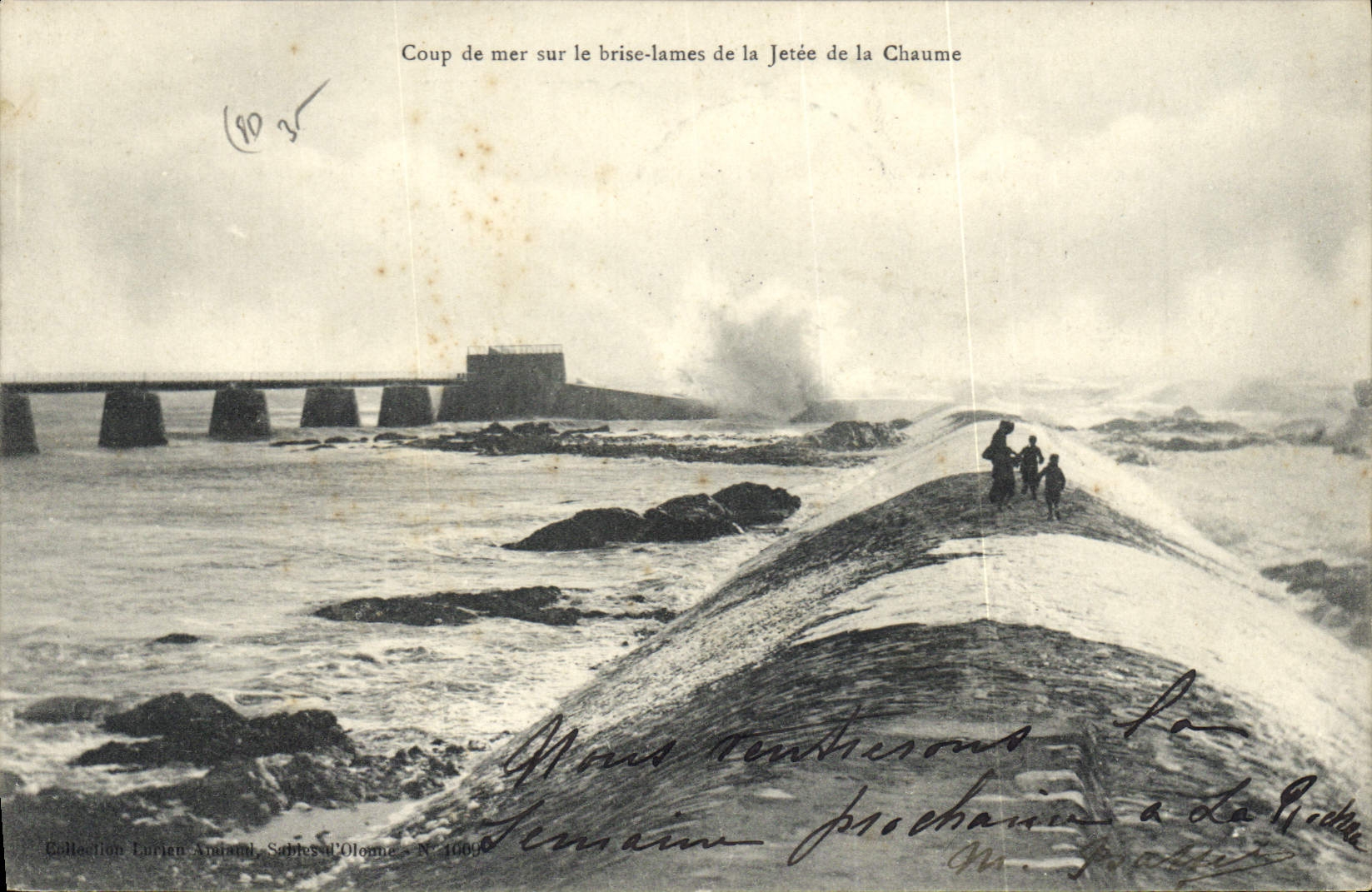 CPA Coup de mer sur le Brise lames de la Jetee de la Chaume 