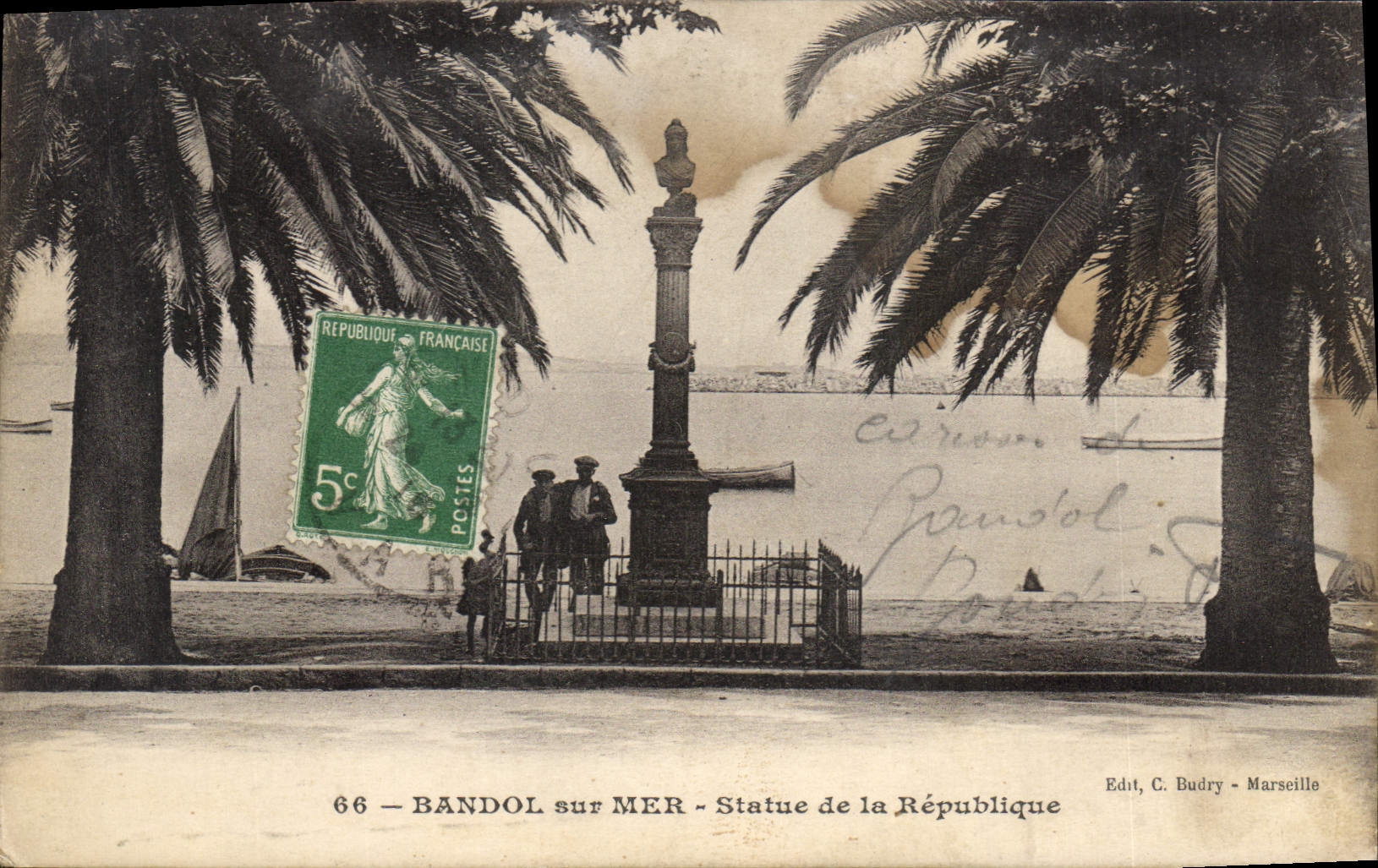 CPA Bandol sur Mer statue de la Republique 