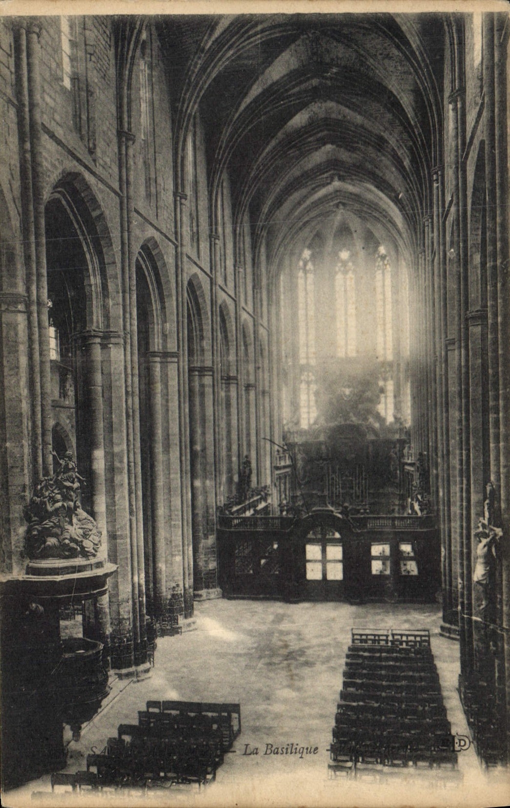 CPA Saint Maximin La Basilique 