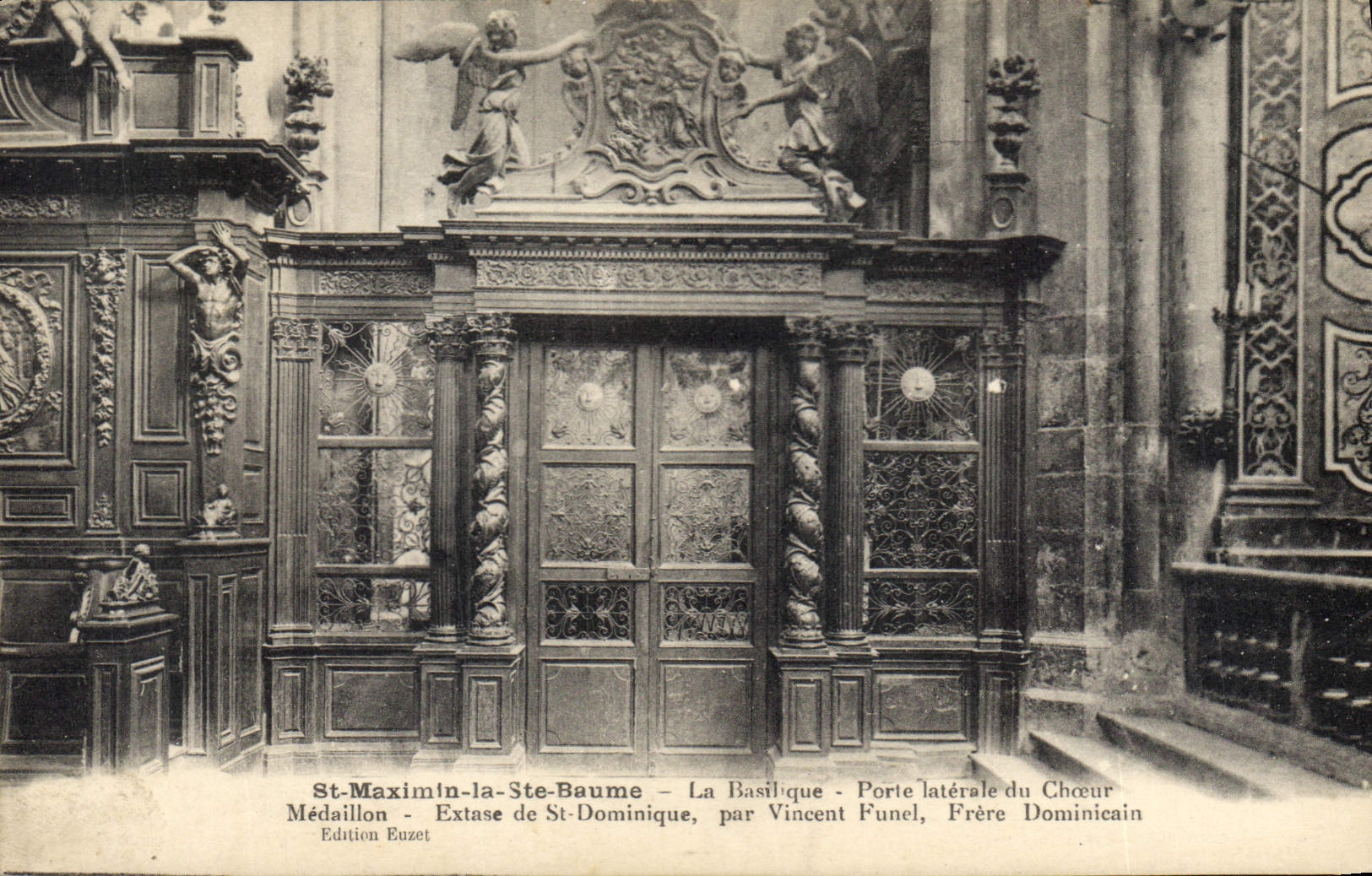 CPA St Maximin la Ste Baume la Basilique Porte laterale du Choeur Medaillon Extase St Dominique par 