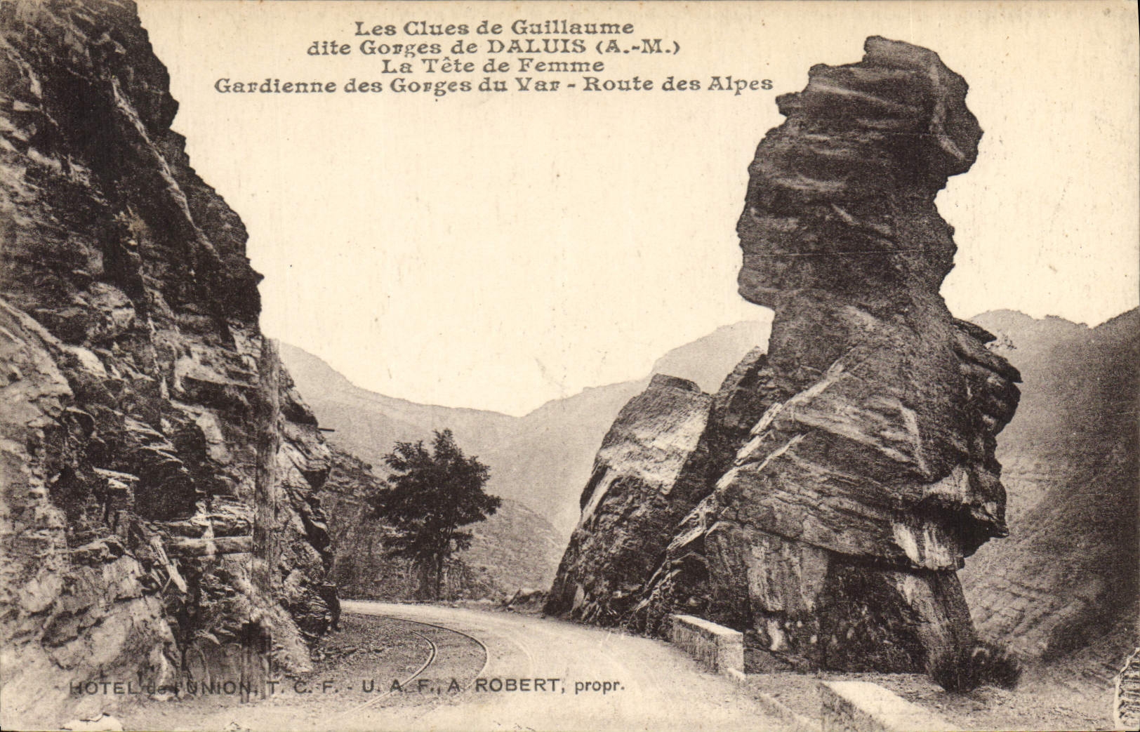 CPA Les Clues de Guillaume dite Gorges de Daluis A M La Tete de Femme Gardienne des Gorges du Var Ro