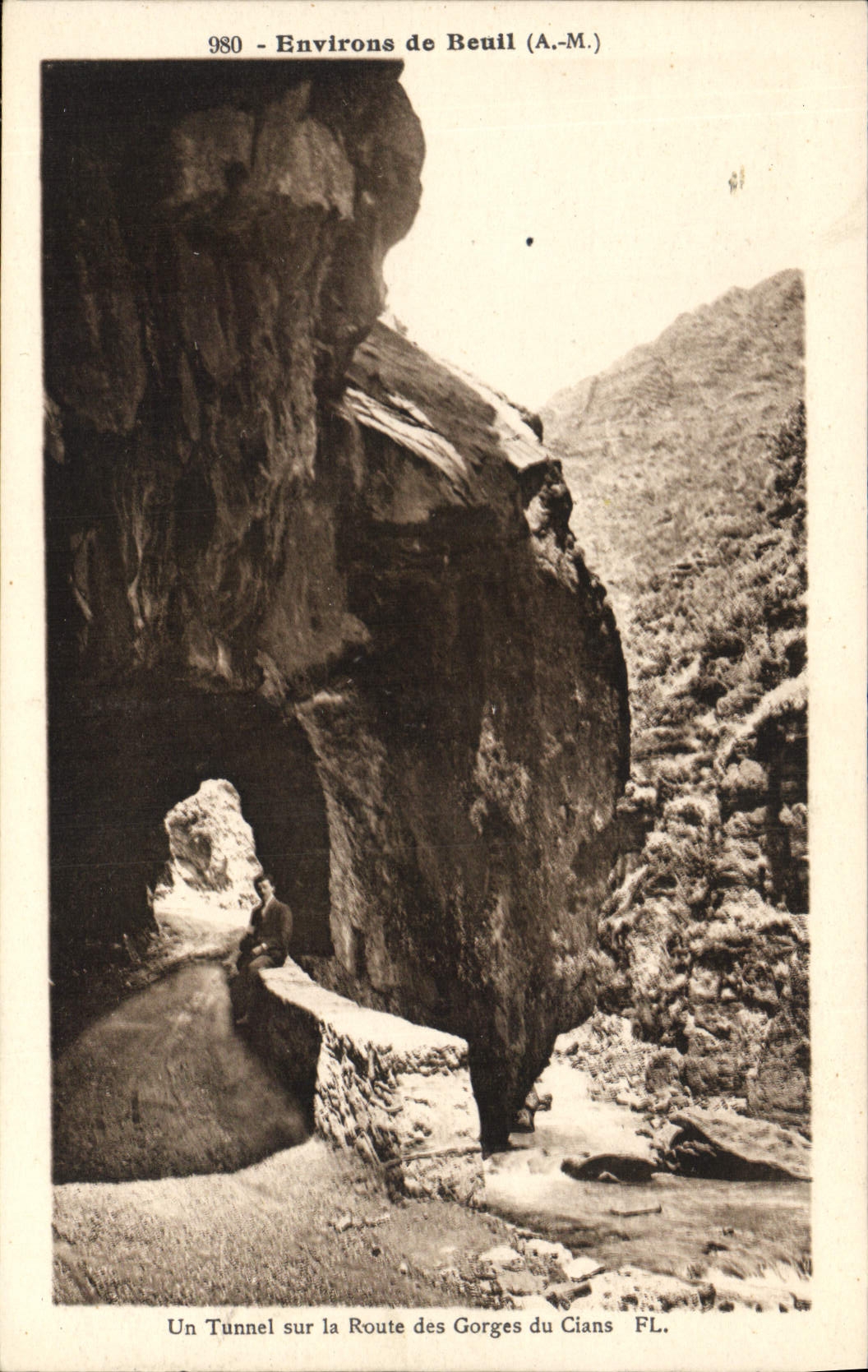 CPA Environs de Beuil A M Un Tunnel sur la Route des Gorges di Cians