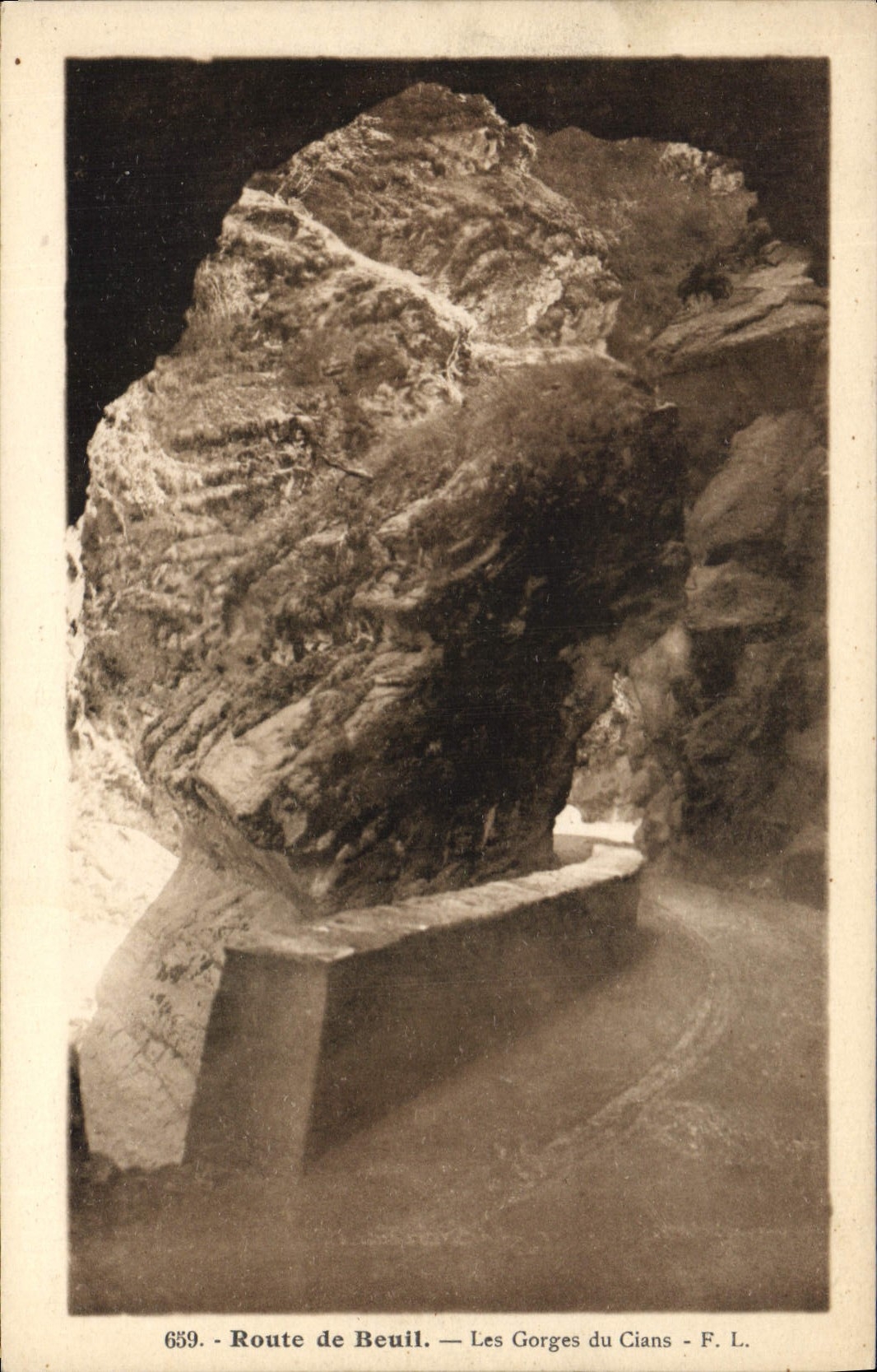 CPA Route de Beuil Les Gorges du Cians 