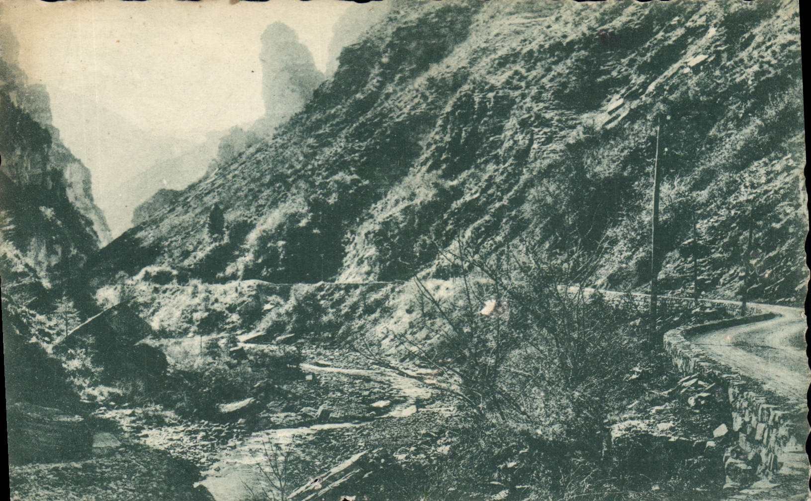 CPA Route des Alpes Gorges inferieure du Cians 