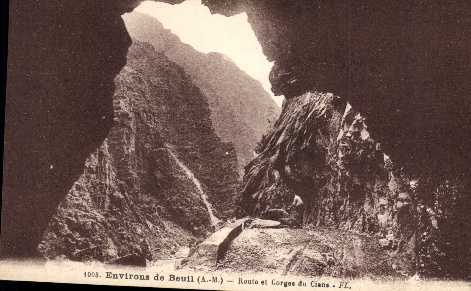 CPA Environs de Beuil A M Route et Gorges du Cians