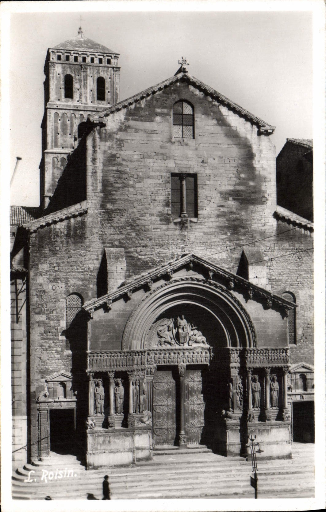 CPA Arles l'Eglise Saint Trophime 