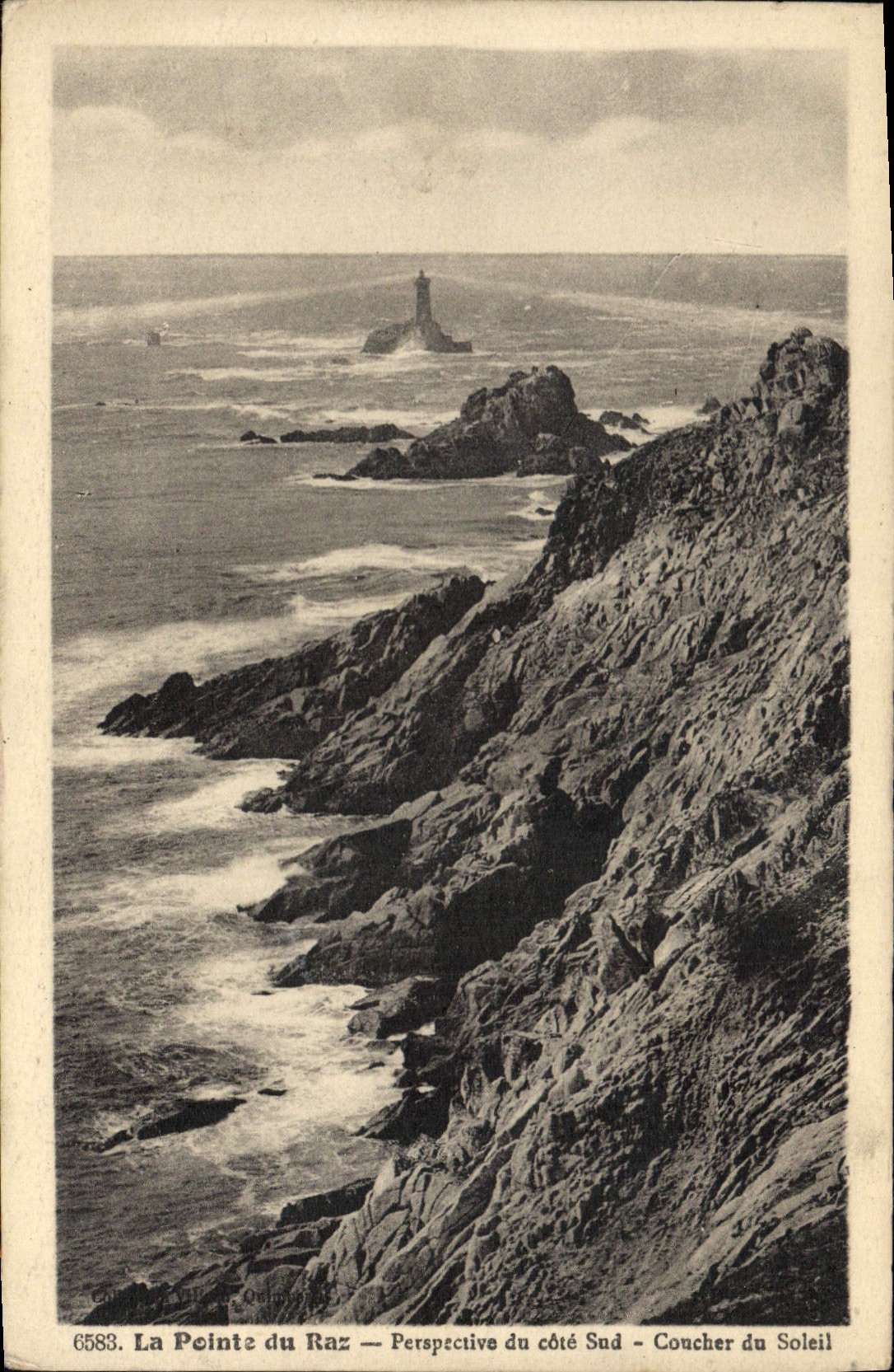 CPA La Pointe du Raz Perspective du cote Sud Coucher du Soteil