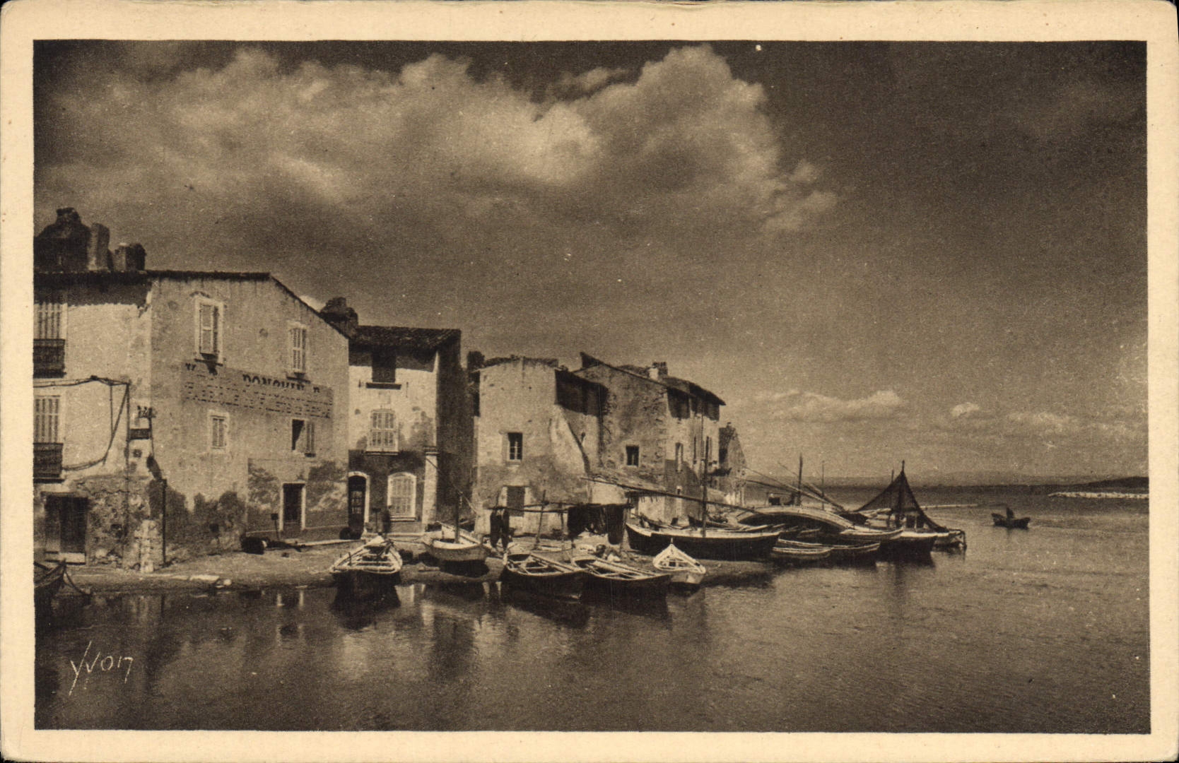 CPA Paysage et Pierres de Provence Les Martigues L'Entree du Port des Pecheurs