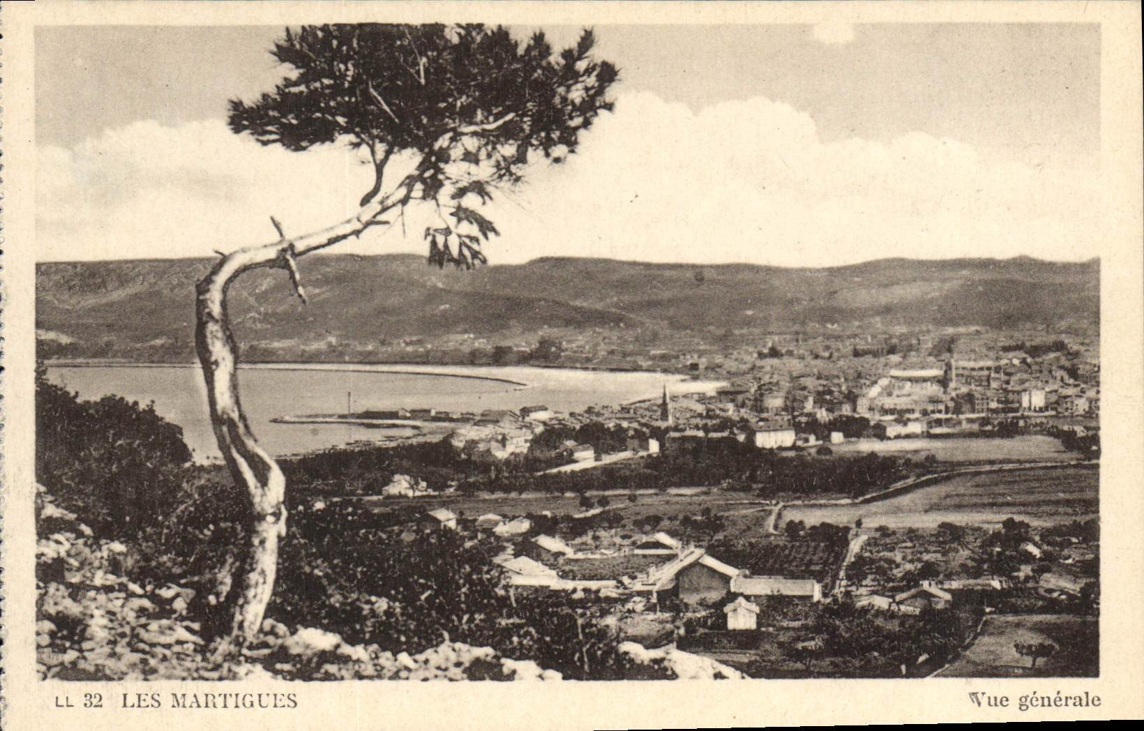 CPA Les Martigues Vue generale 