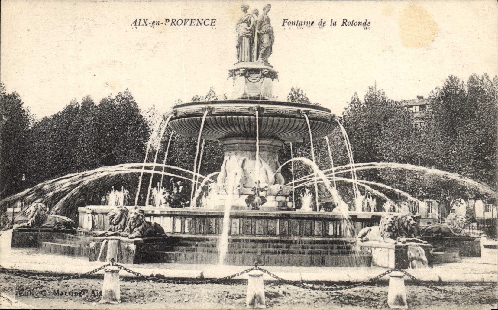 CPA Aix en Provence Fontaine de la Rotonde 