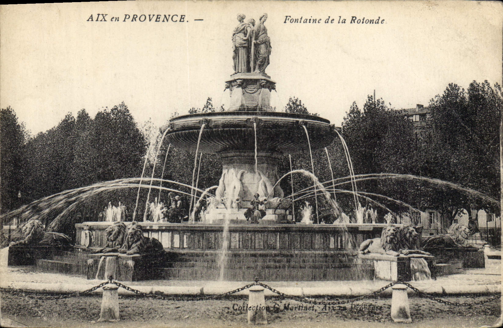 CPA Aix en Provence Fontaine de la Rotonde 