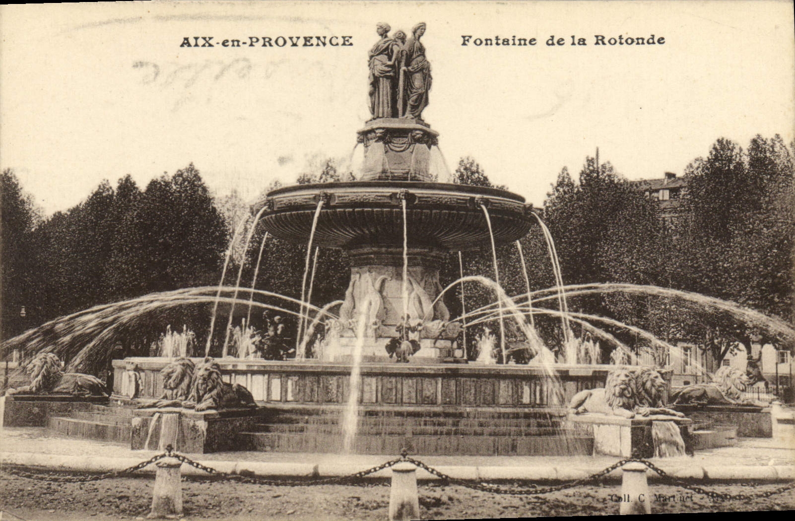 CPA Aix en Provence Fontaine de la Rotonde 