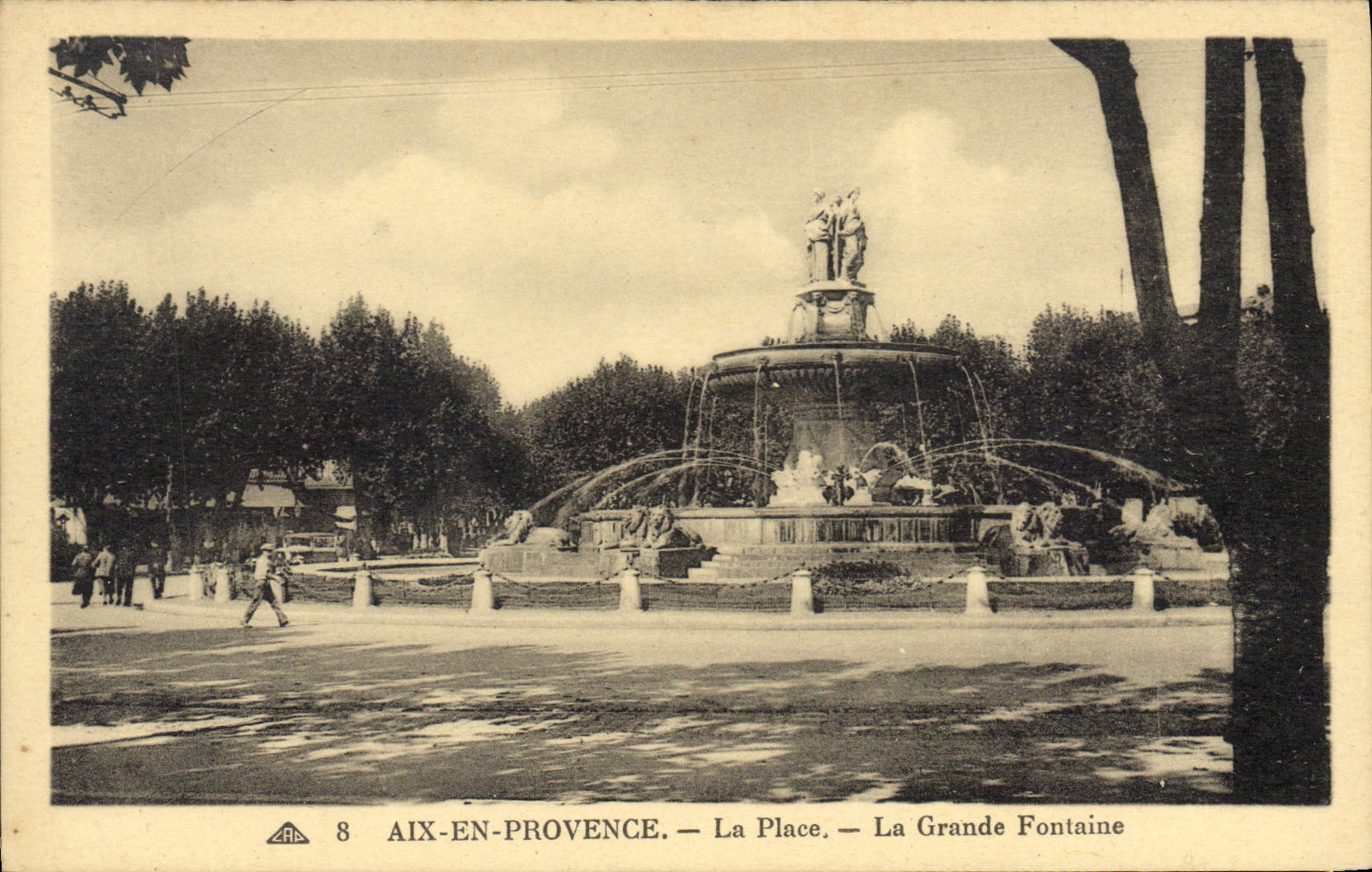 CPA Aix en Provence La Place La Grande Fontaine 