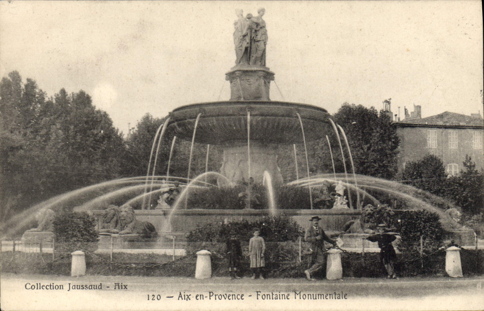 CPA Aix en Provence Fontaine Monumentale 