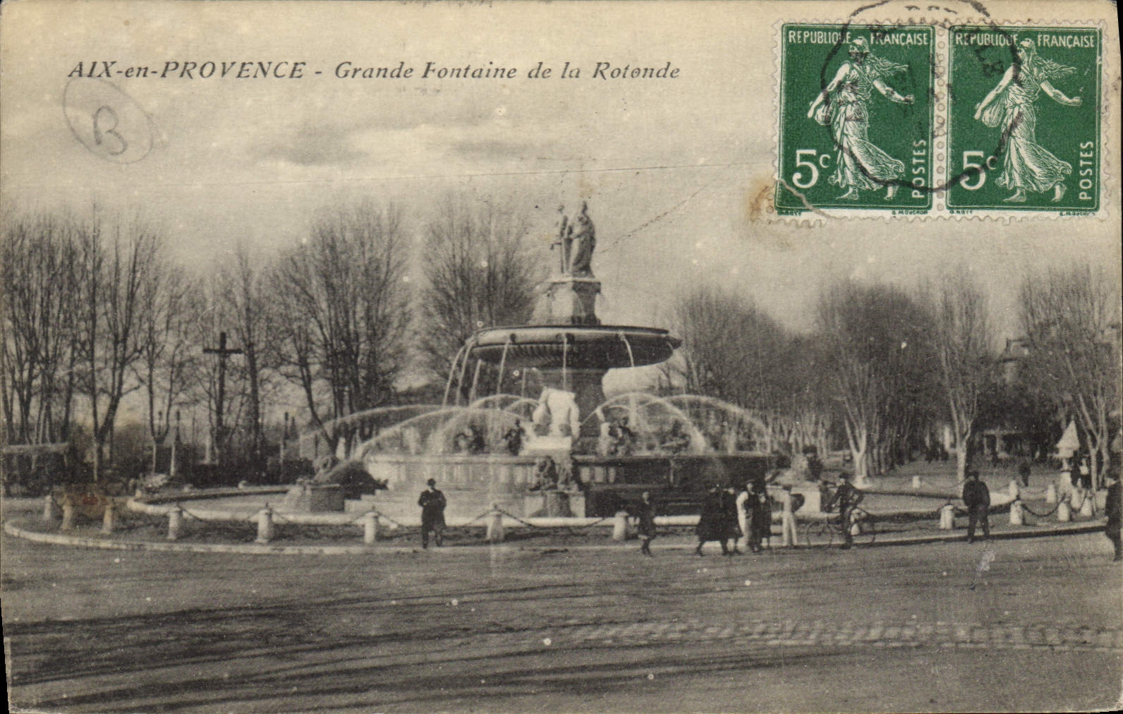 CPA Aix en Provence Grande Fontaine de la Rotonde 