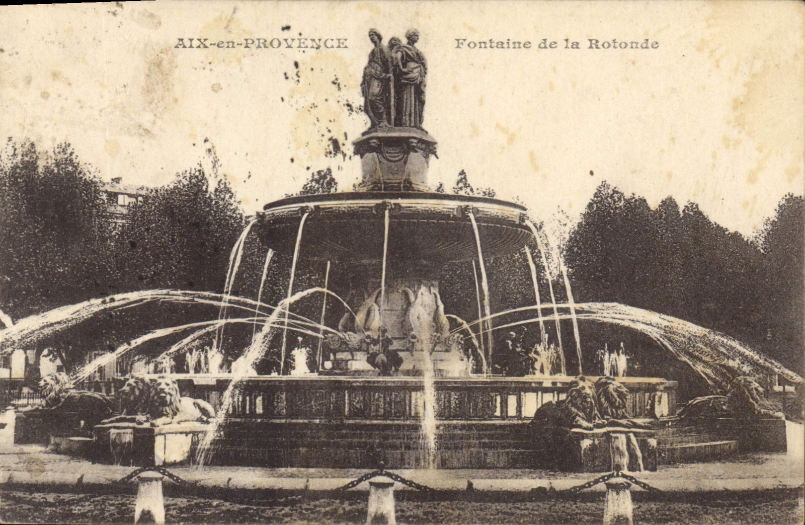 CPA Aix en Provence Fontaine de la Rotonde 