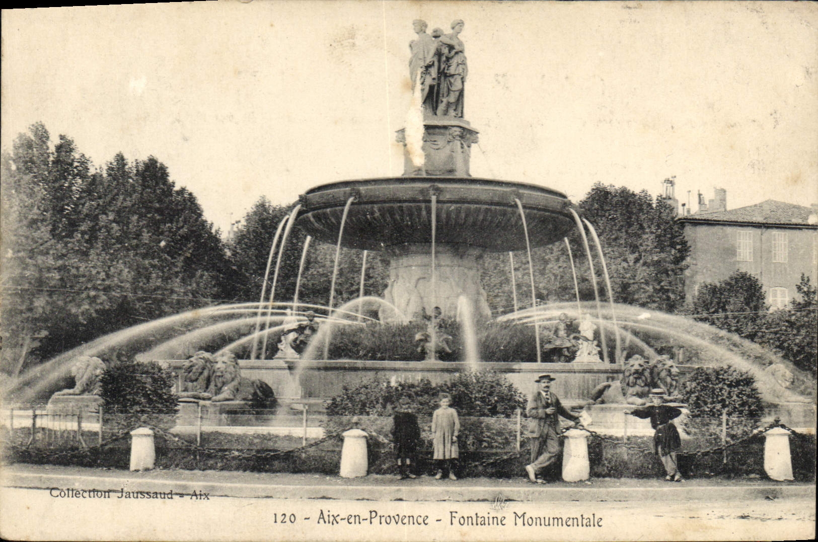 CPA Aix en Provence Fontaine monumentale 