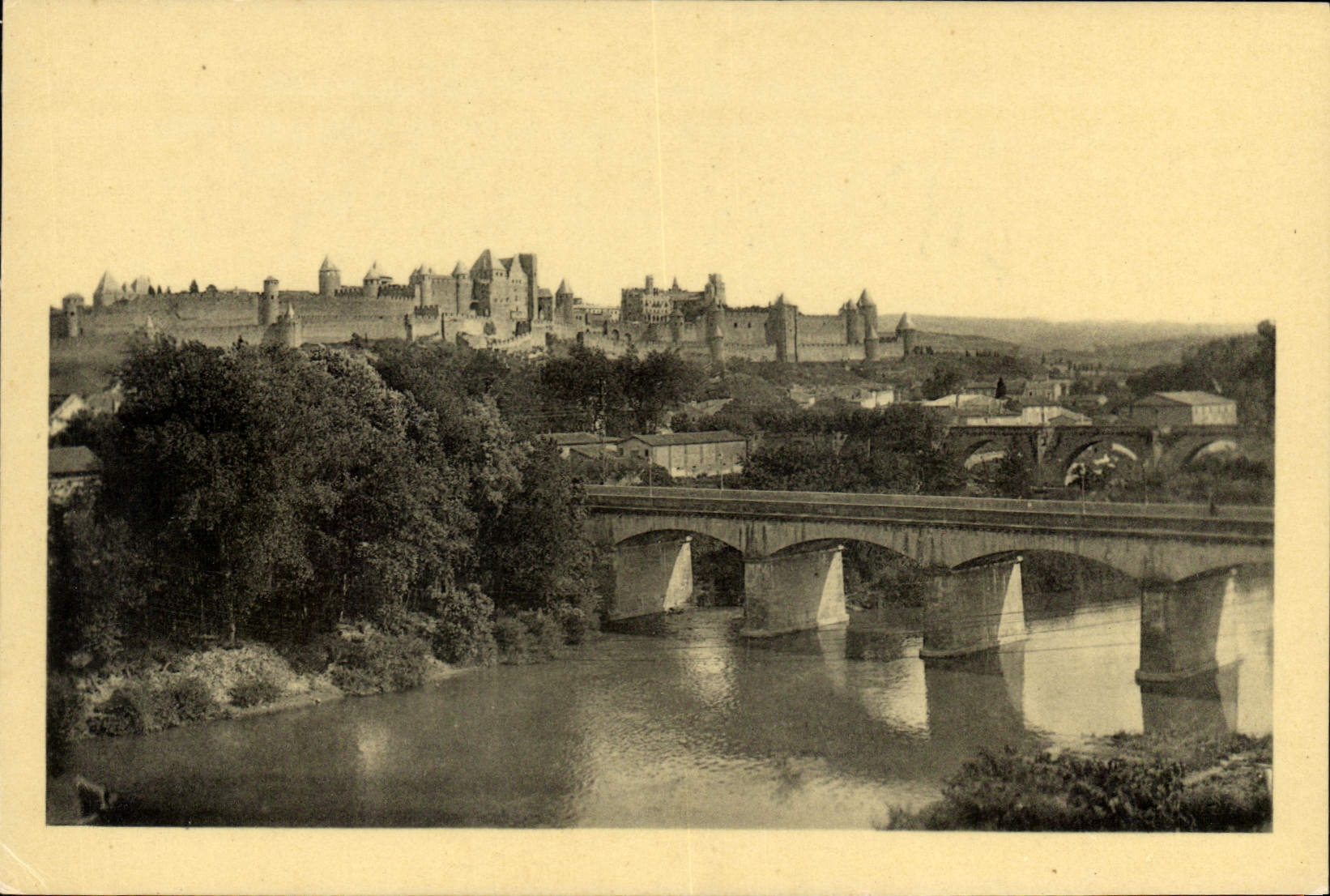 CPA Vue Generale Nord Ouest Carcassonne