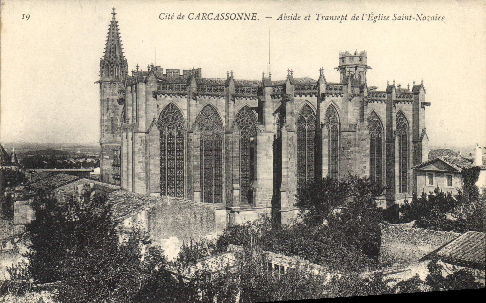 CPA Cite de Carcassonne Abside et Transept de l'Eglise Saint Nazaire