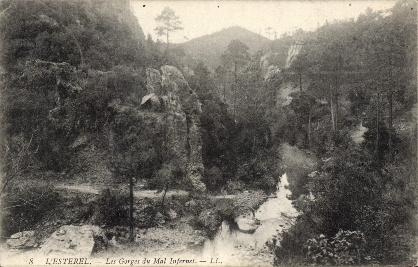 CPA L'Esterel Les Gorges du Mal Infernet