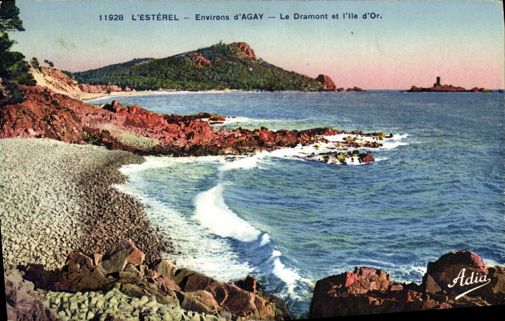 CPA L'Esterel Environ d'Agay Le Dramont et l'lle d'Or