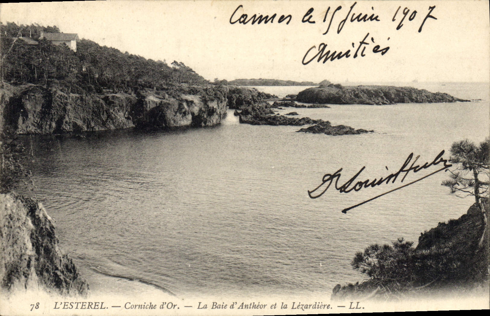 CPA L'Esterel Corniche d'Or La Baie d'Antheor et la Lezardiere 