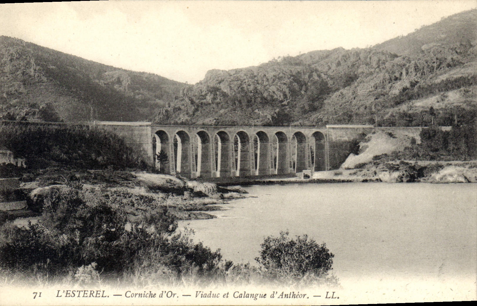 CPA L'Esterel Corniche d'Or Viaduc et Calanque d'Antheor