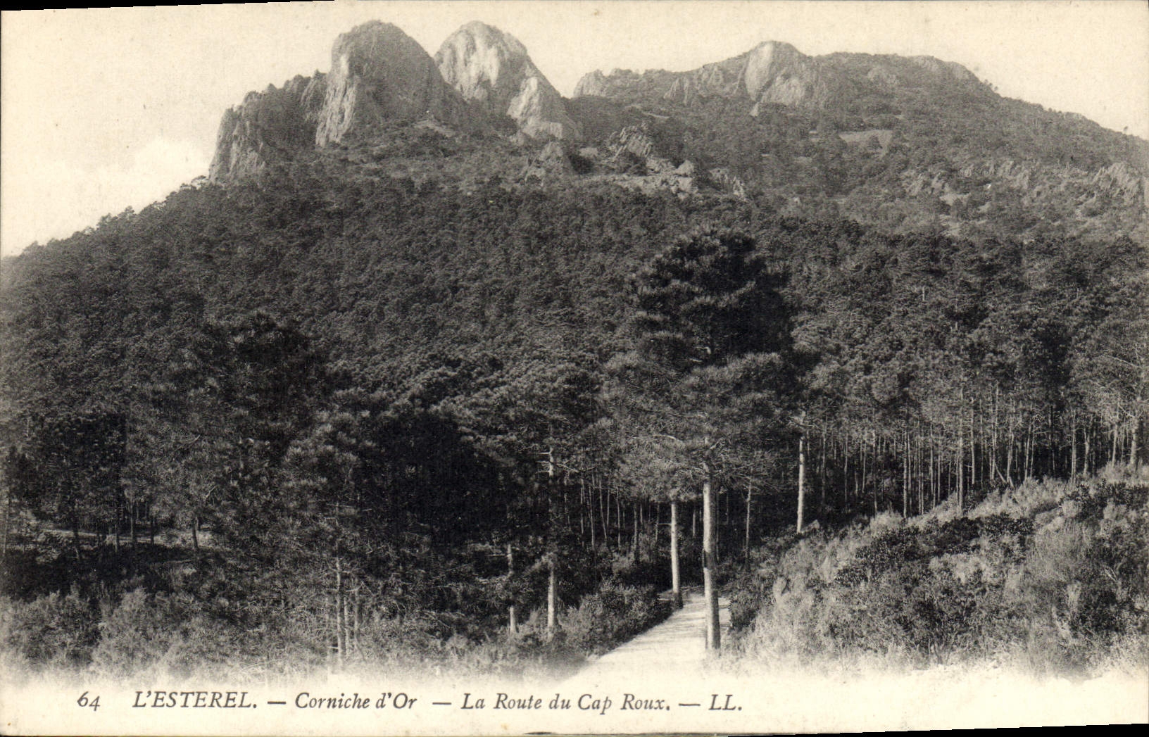 CPA L'Esterel Corniche d'Or La Route du Cap Roux 