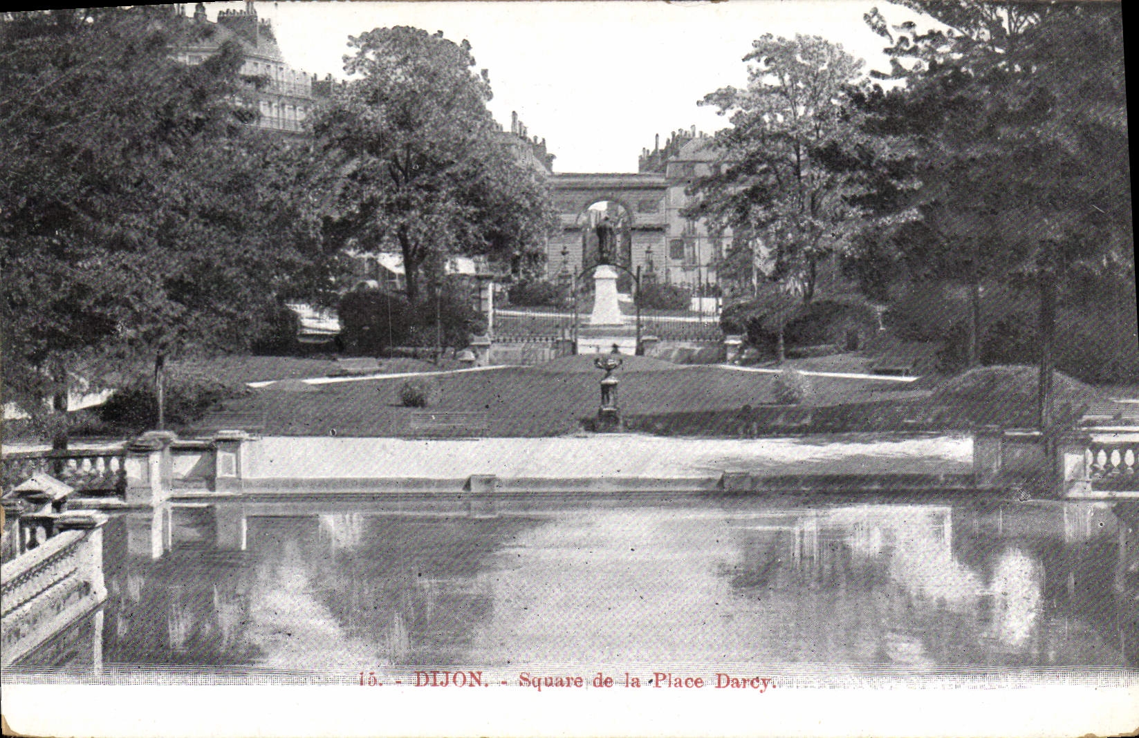 CPA Dijon Square de la Place Darcy 