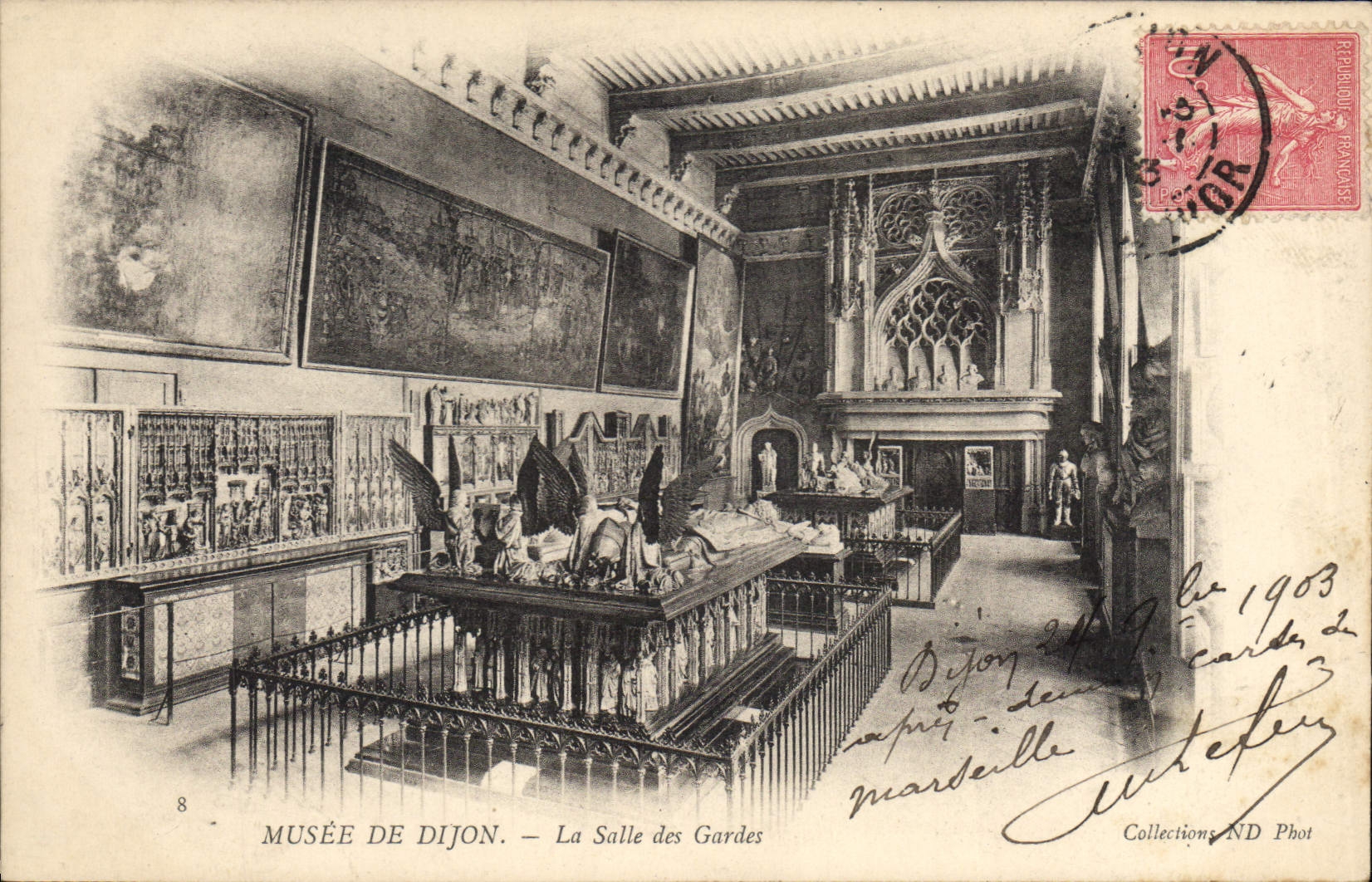 CPA Musee de Dijon La Salle des Gardes 