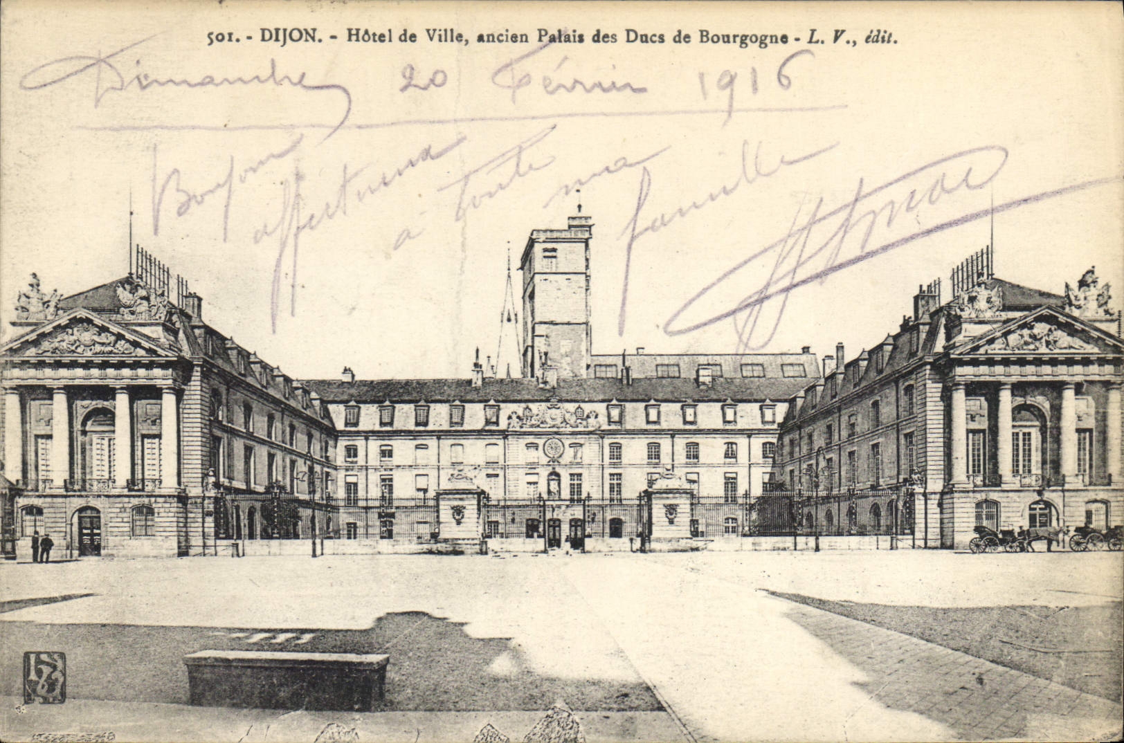 CPA Dijon Hotel de Ville ancien Palais des Ducs de Bourgogne L V 