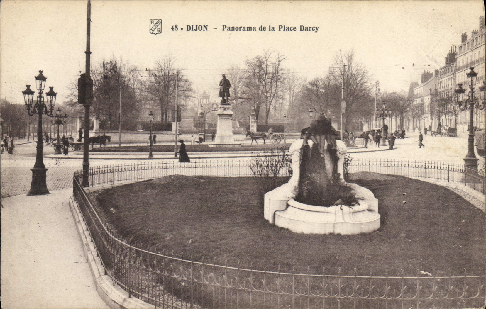CPA Dijon Panorama de la Place Darcy 
