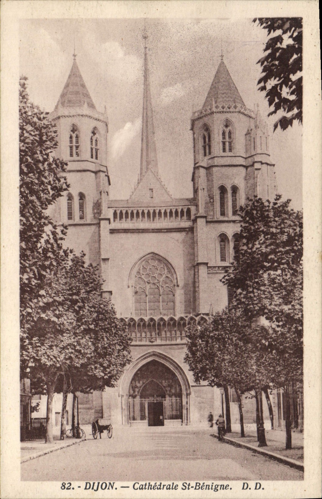 CPA Dijon Cathedrale St Benigne D D 