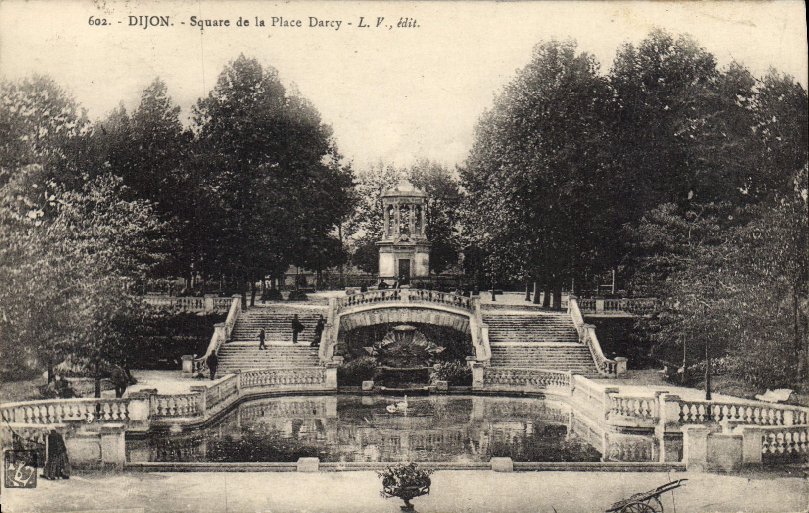 CPA Dijon Square de la Place Darcy L V 