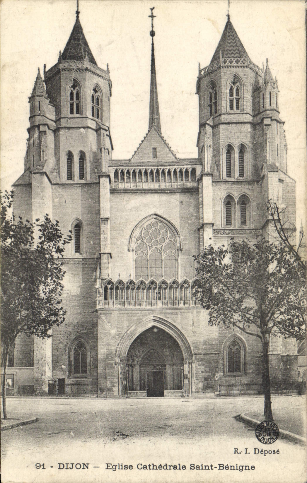 CPA Dijon Eglise Cathedrale Saint Benigne 