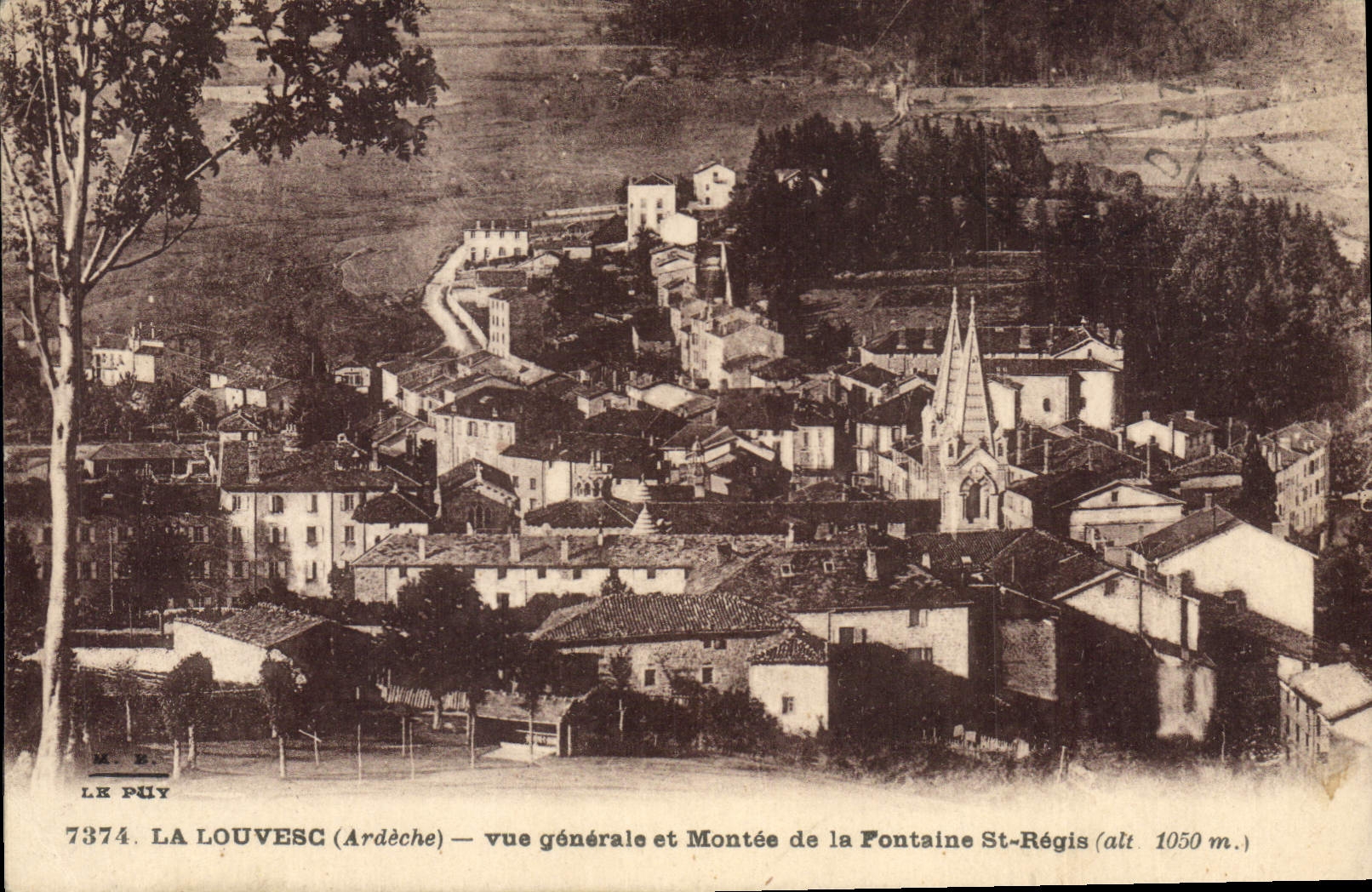 CPA La Louvesc Ardeche vue generale et Montee de la Fontaine St Regis