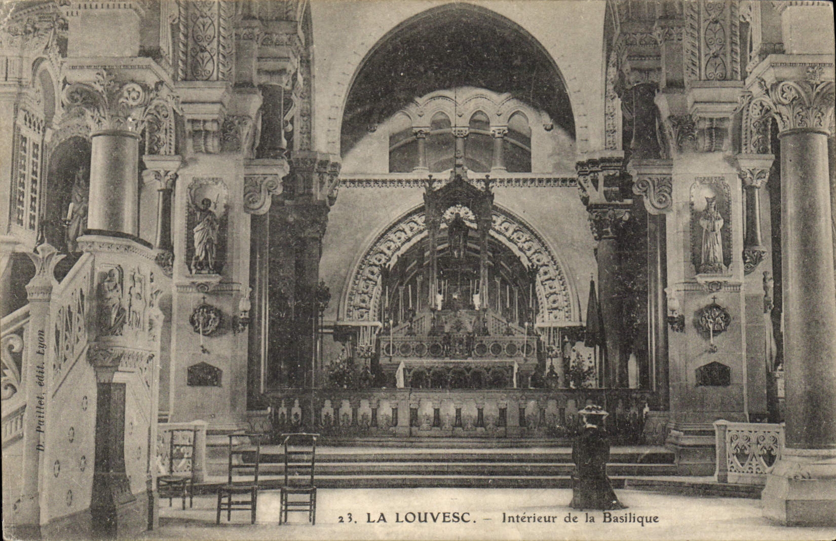 CPA La Louvesc Interieur de la Basilique