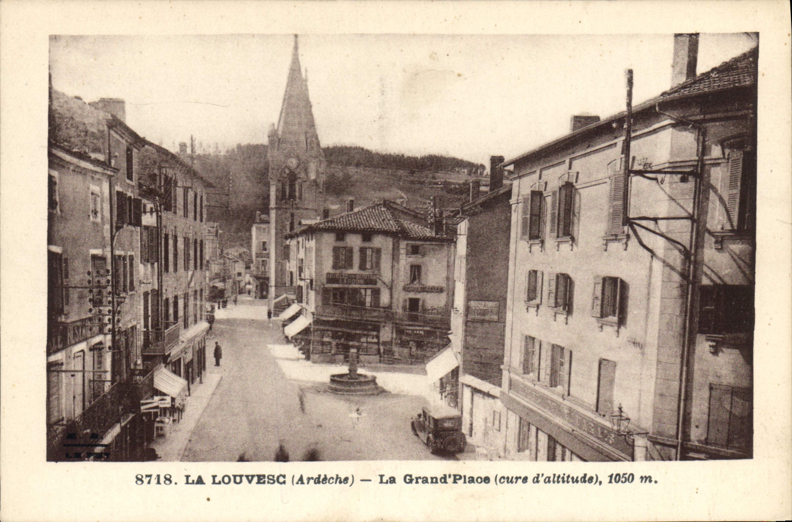 CPA La Louvesc Ardeche La Grand Place cure d'altitude 