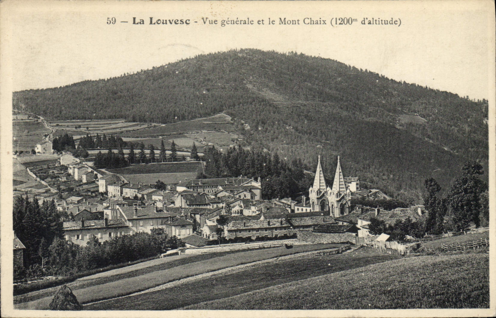 CPA La Louvesc vue generale et le Mont Chaix 
