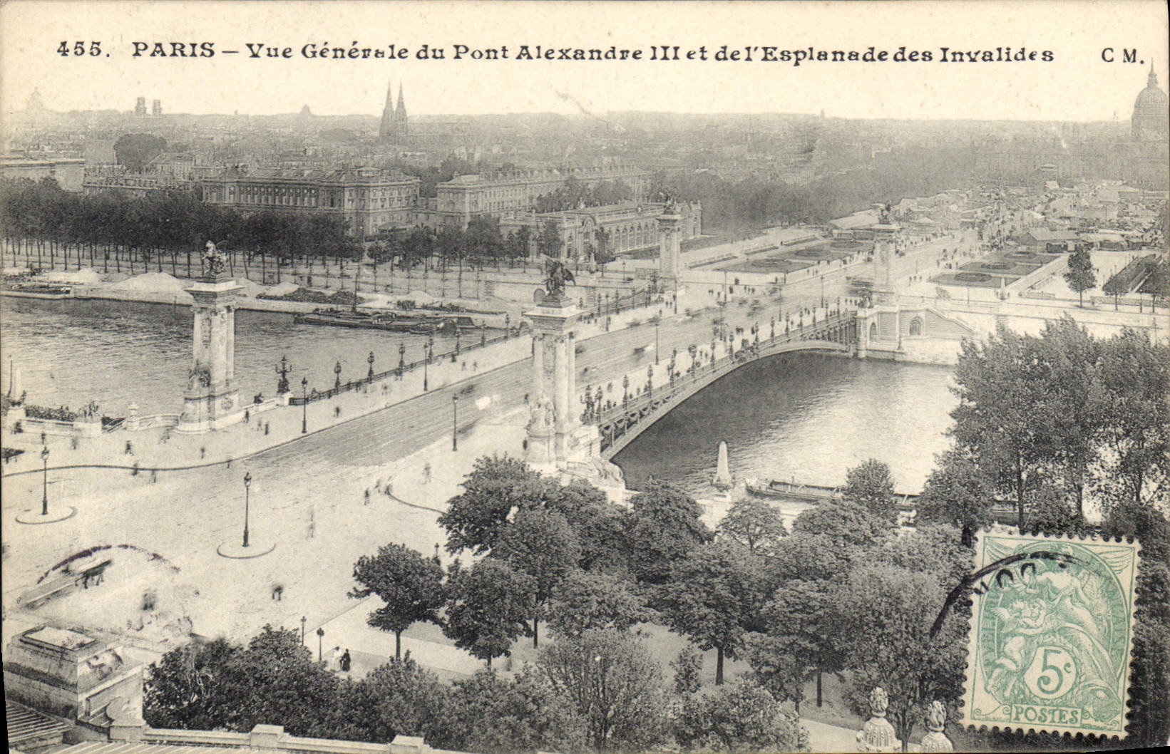 CPA Paris Vue generale du Pont Alexandre III et de l'Esplanade des Invalides