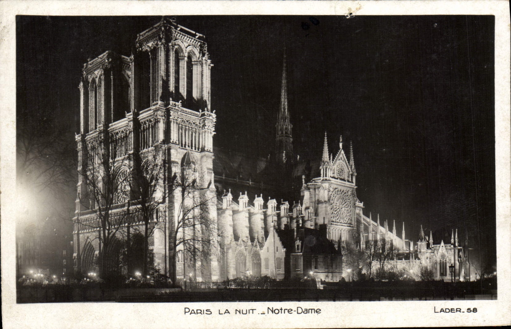 CPA Paris La Nuit Notre Dame