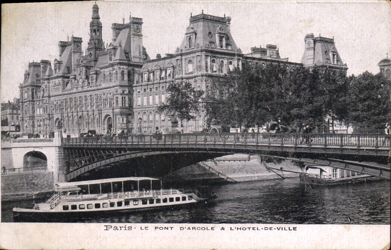 CPA Paris Le Pont d'Acole L'Hotel de Ville Bateau Peniche