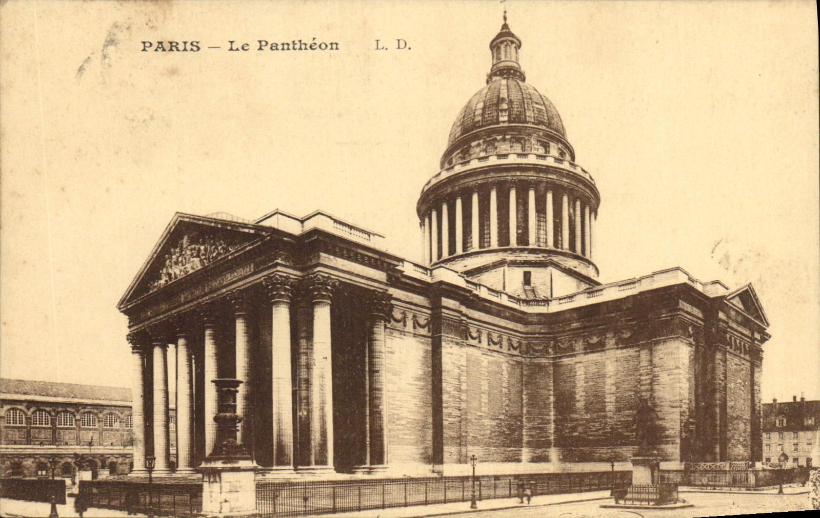 CPA Paris Le Pantheon