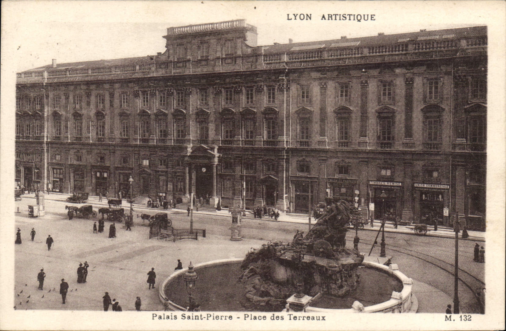 CPA Lyon Artistique Palais Saint Pierre Place des Terreaux