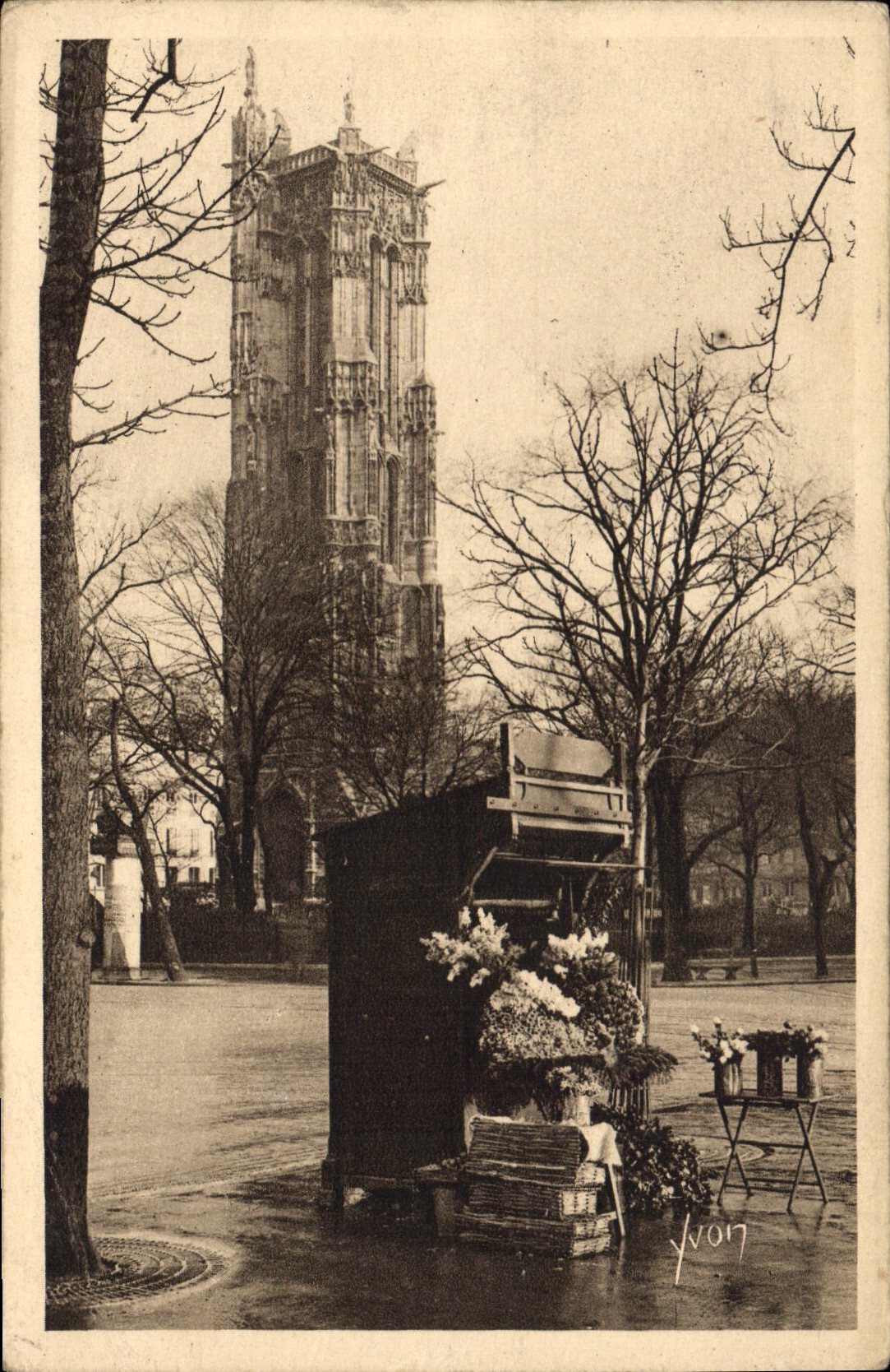CPA Paris en flanant La tour St Jacques