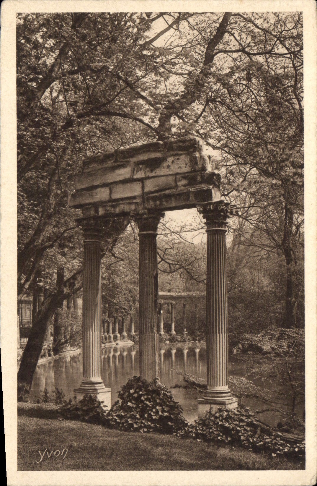 CPA Paris Le Parc Monceau