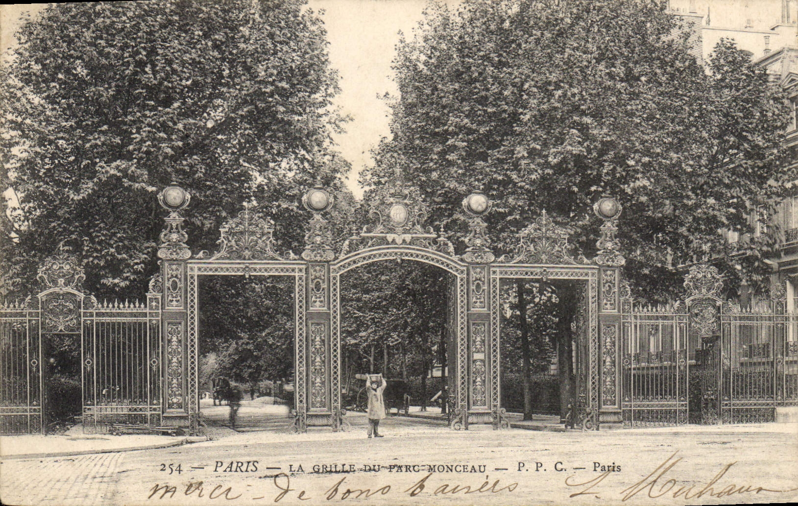 CPA Paris La Grille du parc Monceau