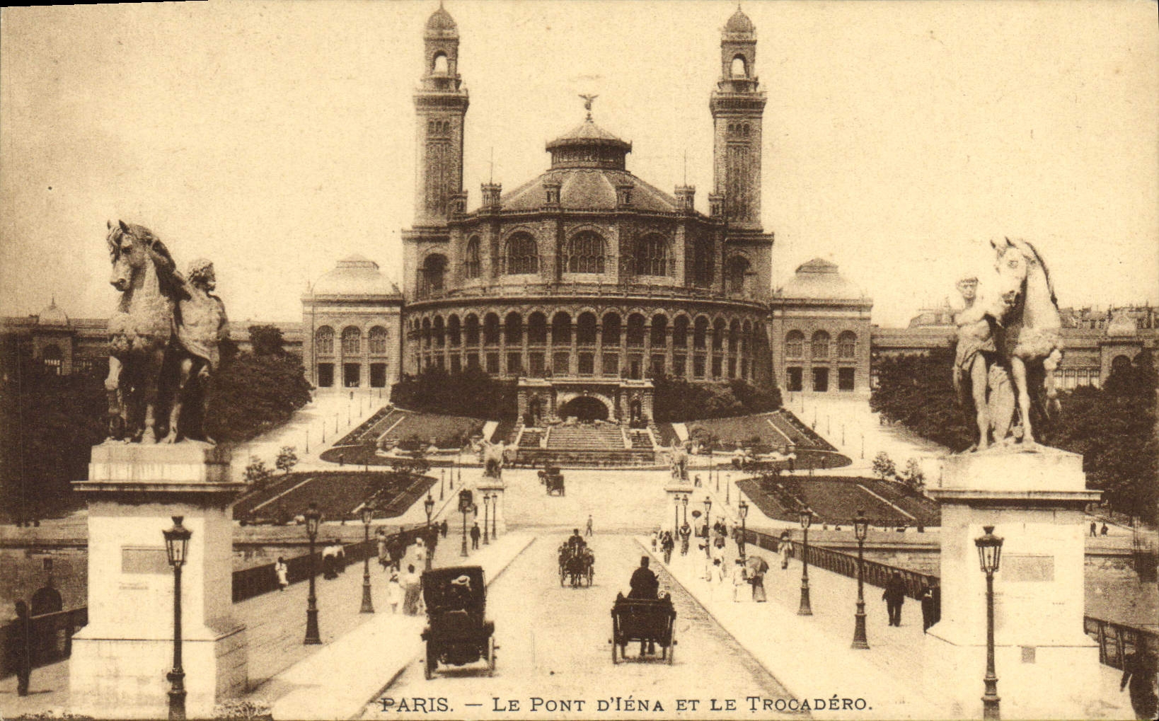CPA Paris Le Pont d'Iena et le Trocadero