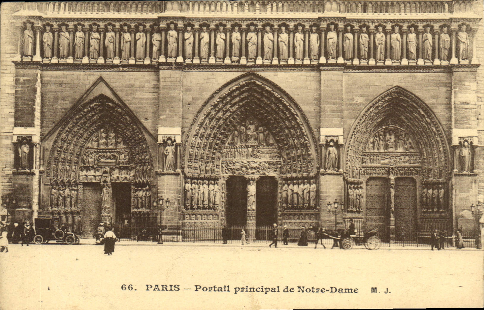 CPA Paris Portait principal de Notre Dame
