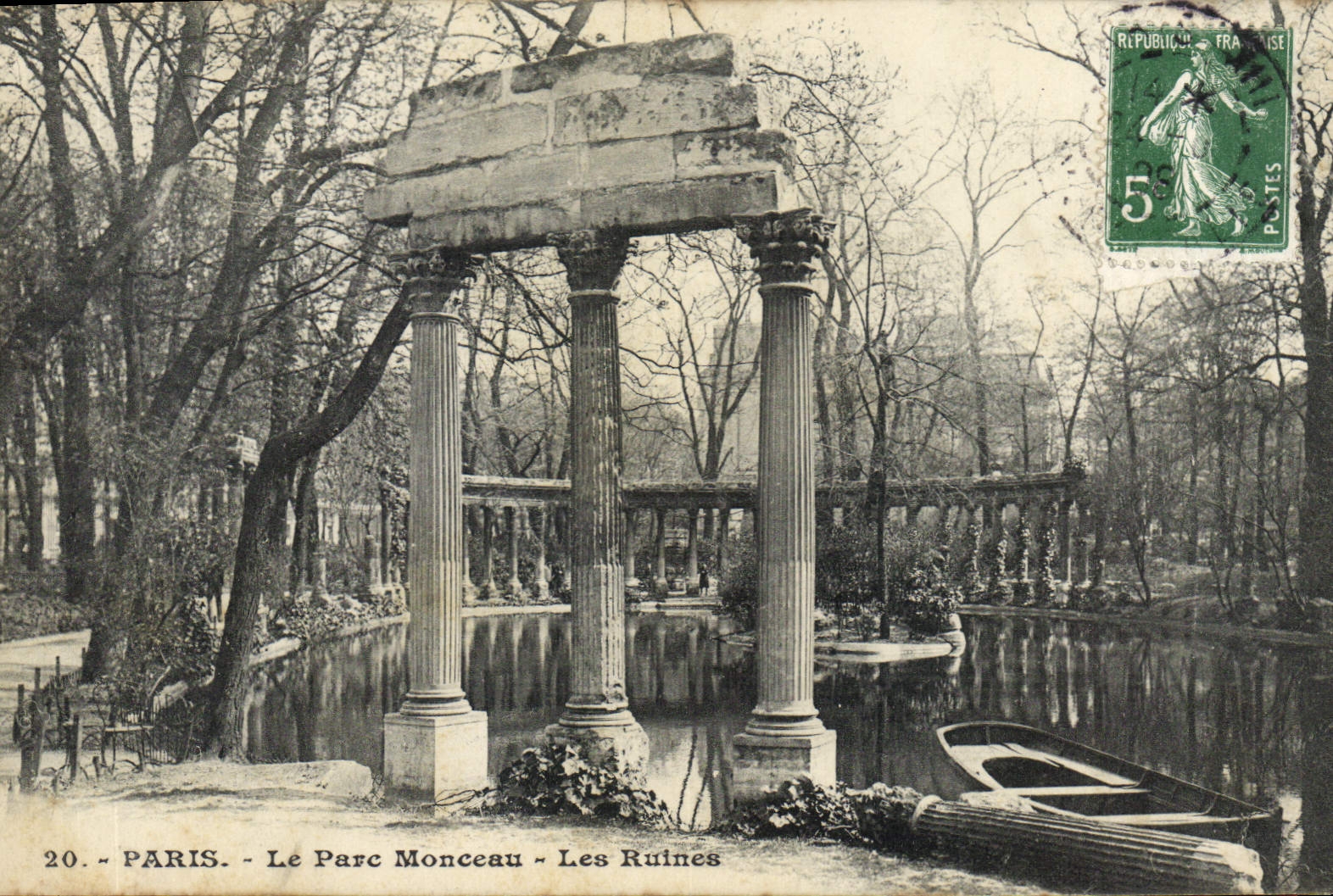 CPA Paris Le Parc Monceau les Ruines